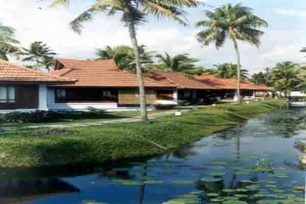 Kumarakom_Backwaters (1)